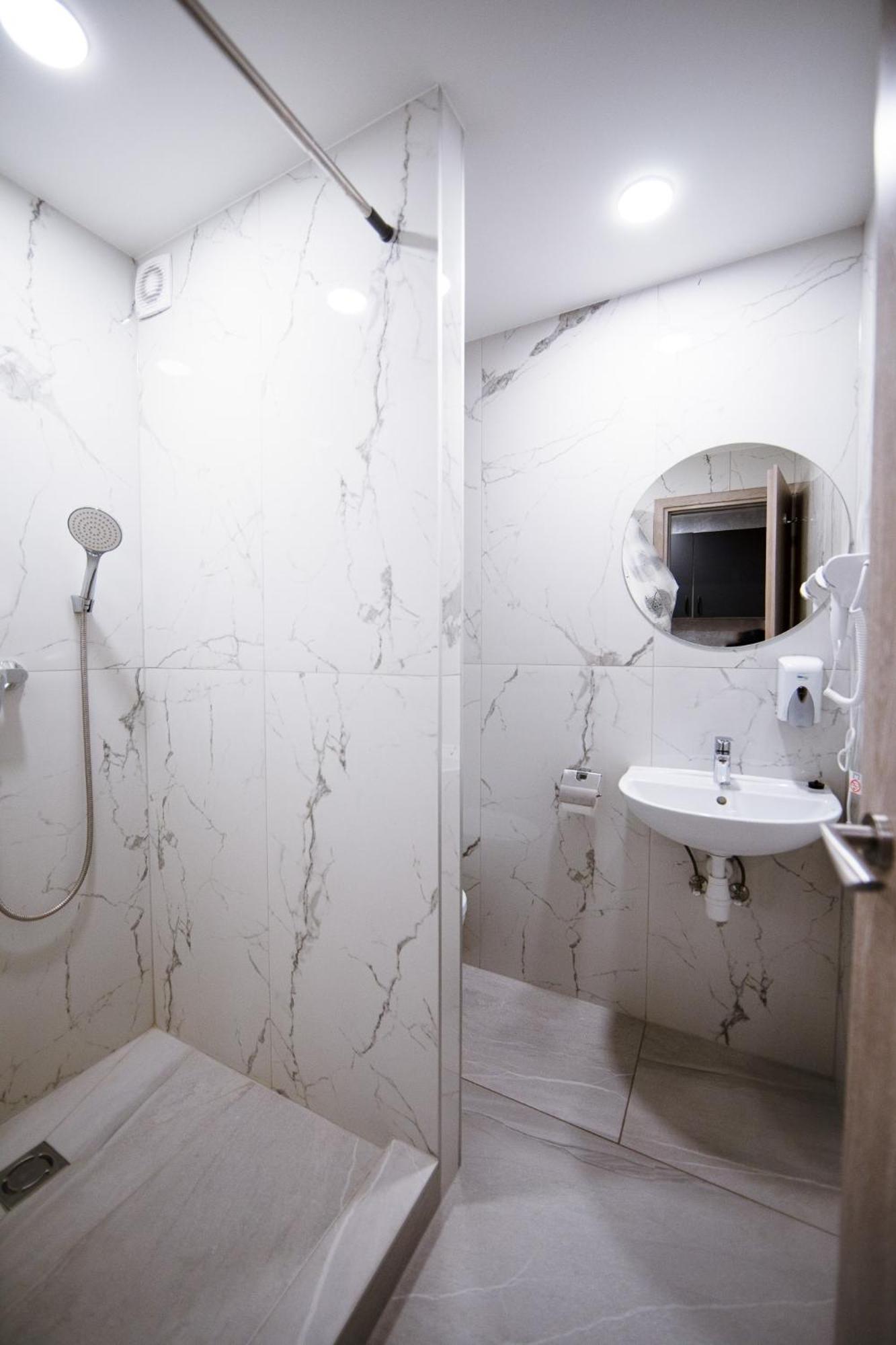 אליטוס Dzukija Hotel מראה חיצוני תמונה