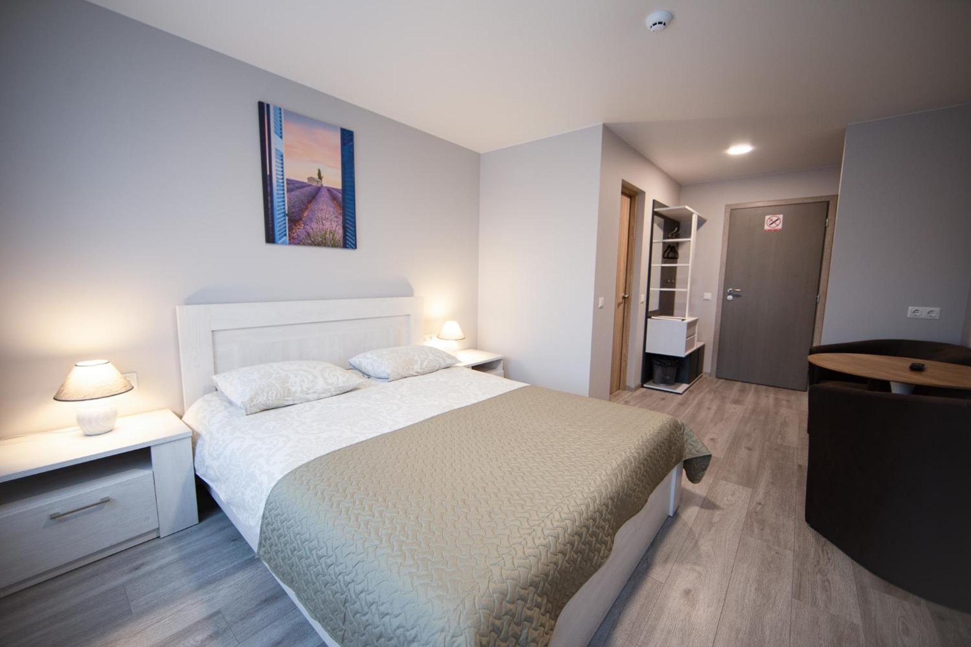 אליטוס Dzukija Hotel מראה חיצוני תמונה